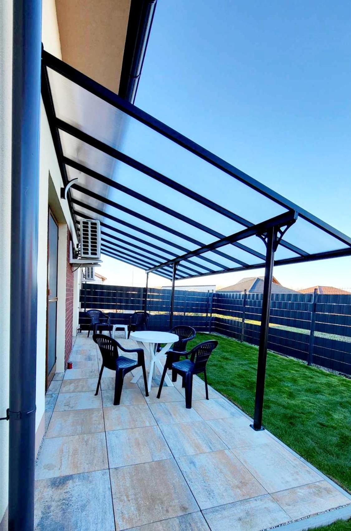 Ahoy Relax Apartmany Nesvady Exterior foto